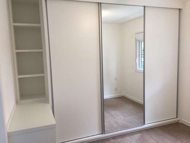 Apartamento para alugar com 2 quartos, 65m² - Foto 11