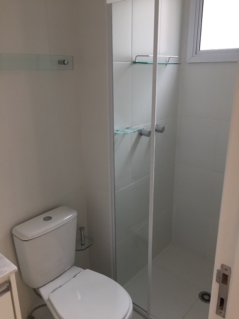 Apartamento para alugar com 2 quartos, 65m² - Foto 12