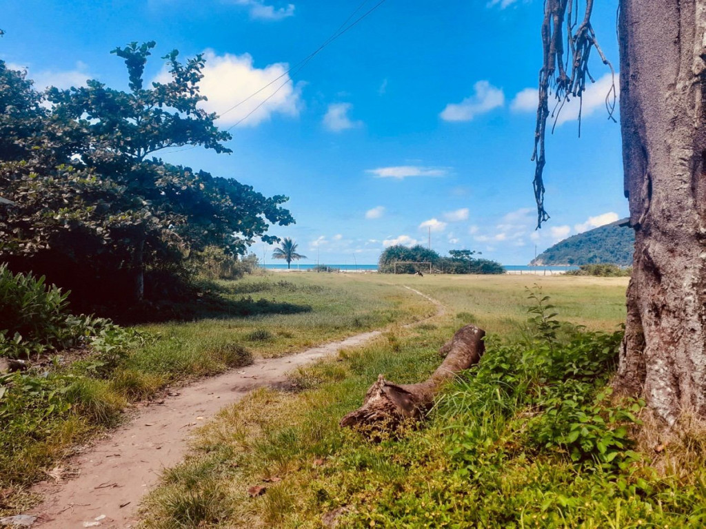 Terreno à venda, 200m² - Foto 1