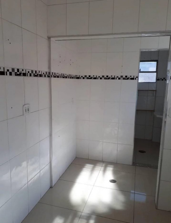 Apartamento à venda com 2 quartos, 64m² - Foto 4