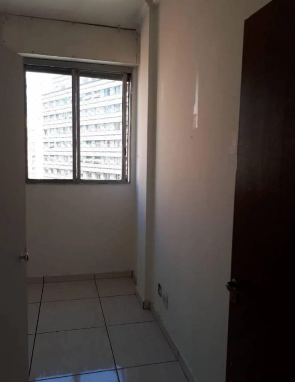 Apartamento à venda com 2 quartos, 64m² - Foto 12