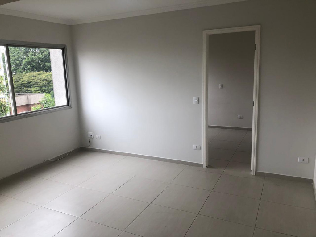 Apartamento à venda com 1 quarto, 40m² - Foto 2