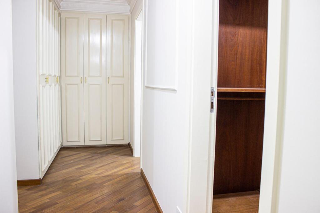 Apartamento à venda e aluguel com 3 quartos, 247m² - Foto 13