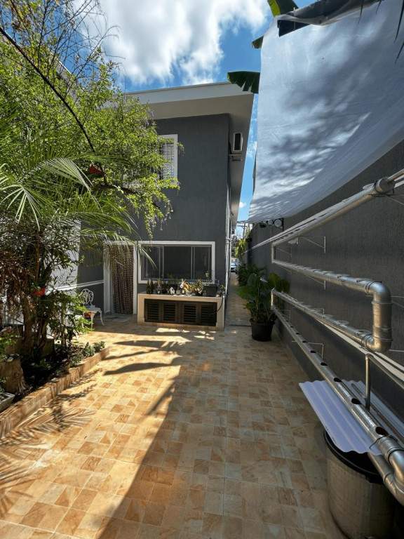 Casa, 5 quartos, 183 m² - Foto 2