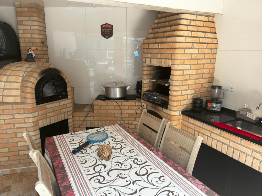 Casa, 5 quartos, 183 m² - Foto 3