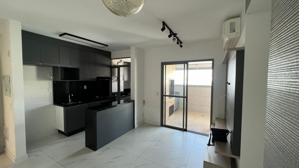 Apartamento à venda com 2 quartos, 67m² - Foto 19