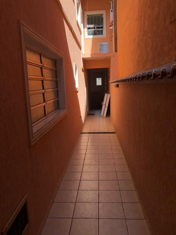 Casa à venda com 4 quartos, 300m² - Foto 4