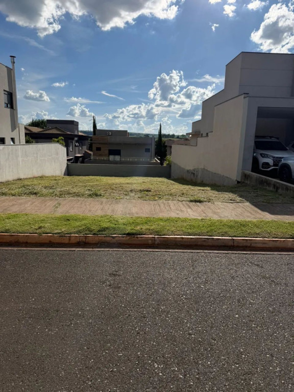 Foto - Ribeirão Preto - Vila do Golfe