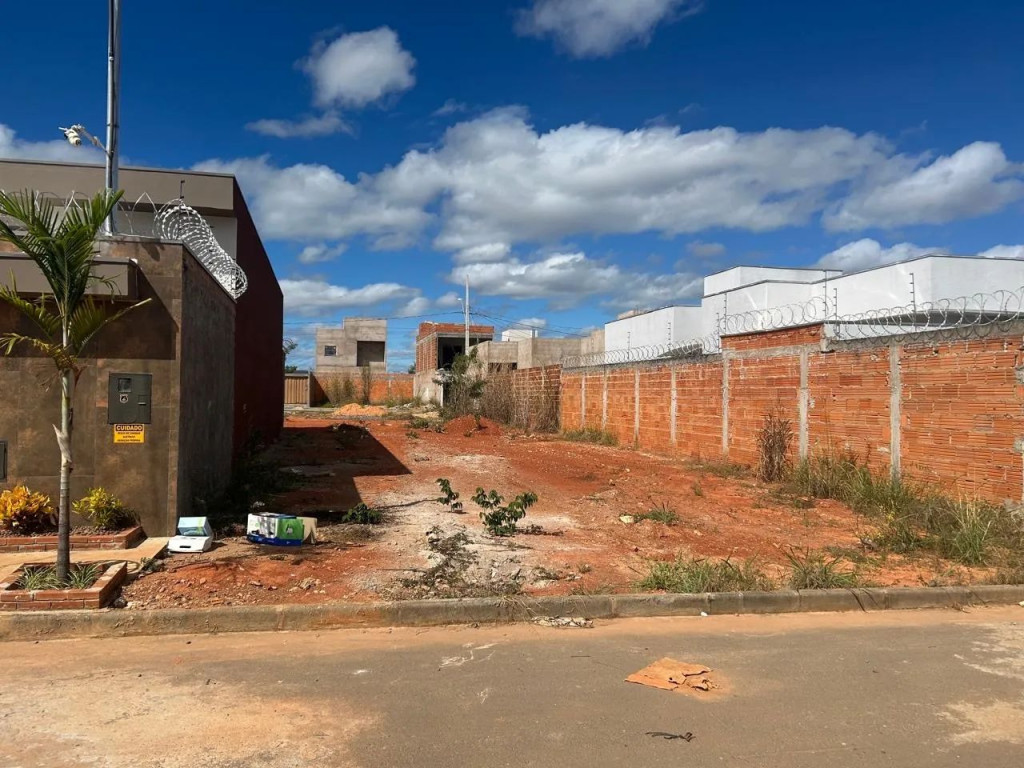 Foto - Montes Claros - Guarujá