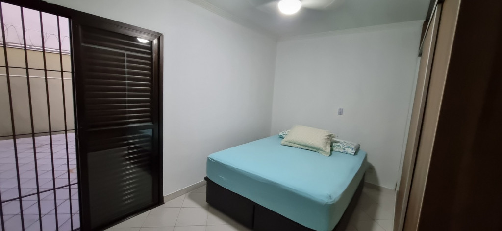 Casa à venda com 3 quartos, 230m² - Foto 4