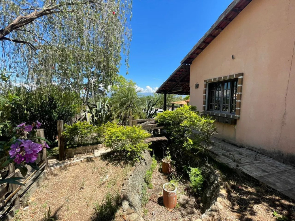 Foto - Pindamonhangaba - Borba