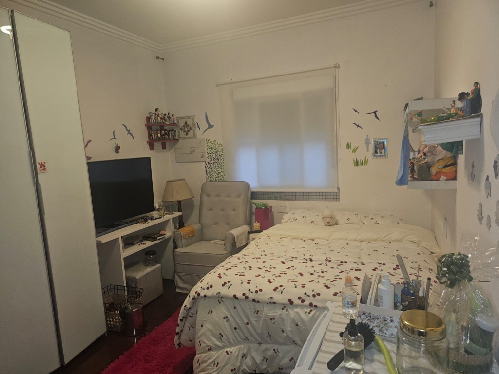 Casa, 4 quartos, 243 m² - Foto 2