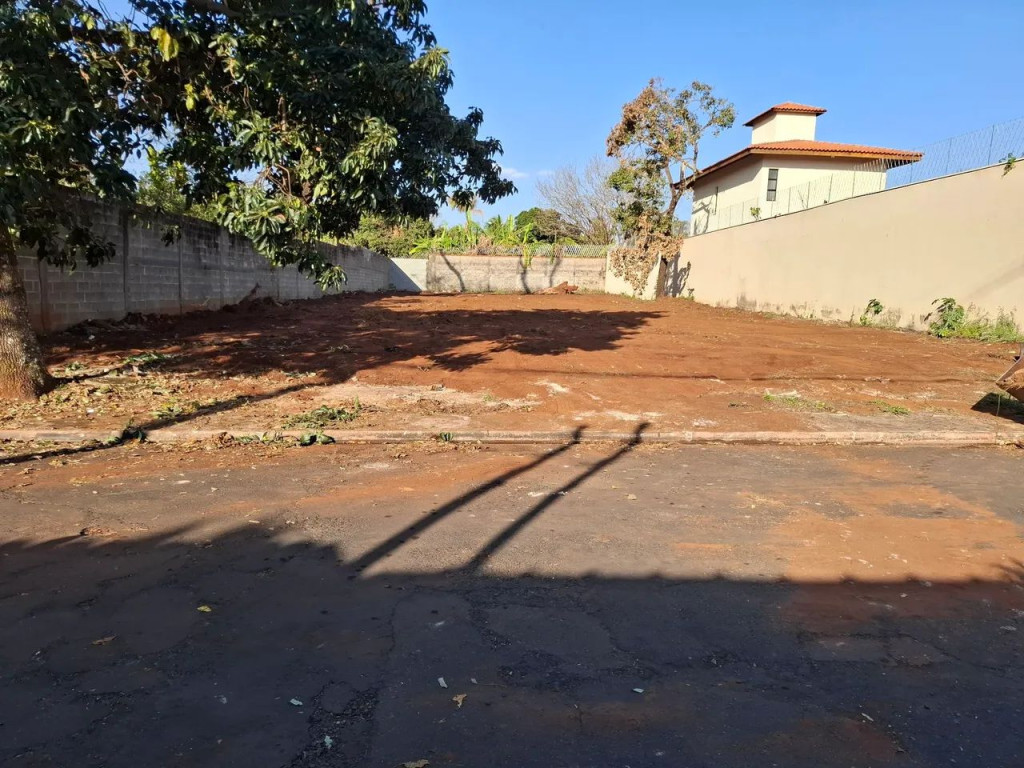 Foto - Ribeirão Preto - Condomínio Portal dos Ipês