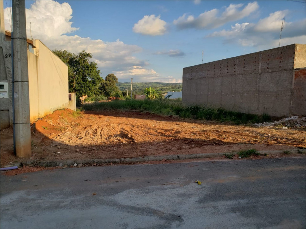 Captação de Terreno a venda na Rua Armando Cacholla Neto, Jd. Bela Vista, Vargem Grande do Sul, SP