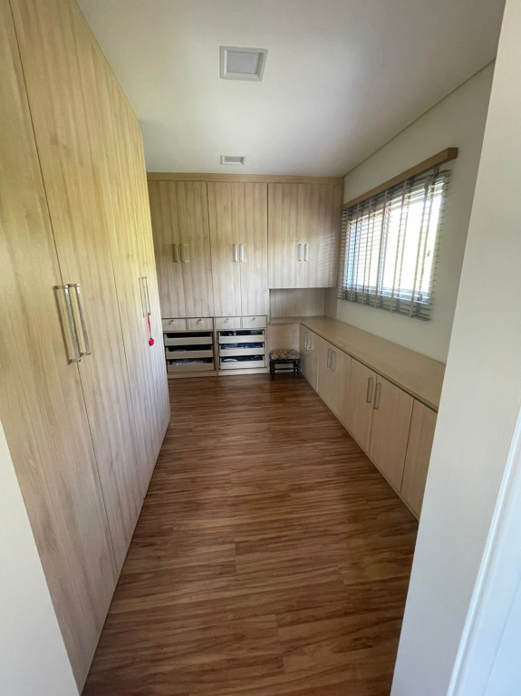 Casa de Condomínio à venda com 3 quartos, 490m² - Foto 3