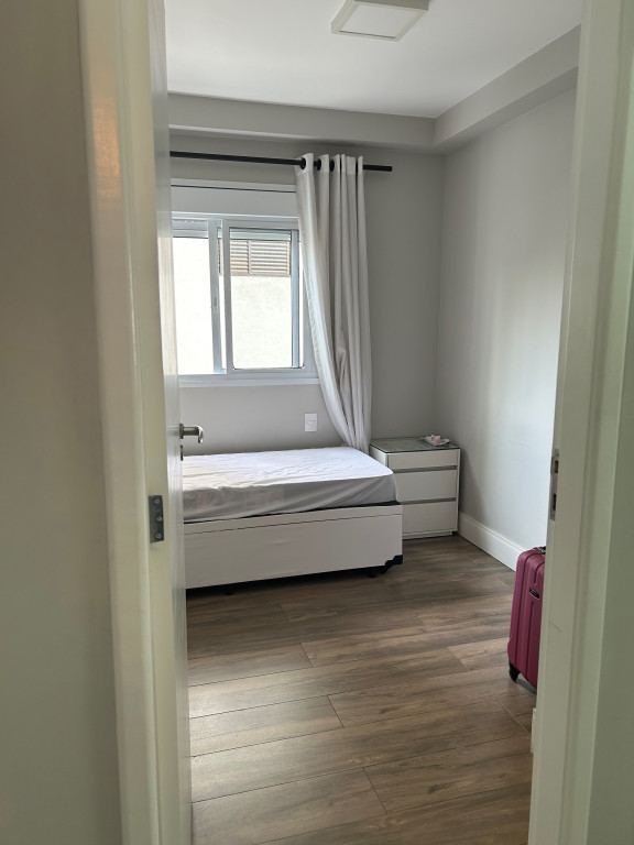 Apartamento à venda com 2 quartos, 64m² - Foto 26