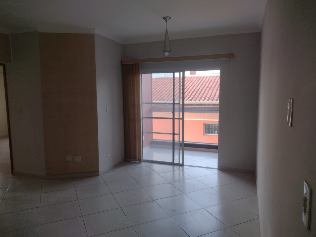 Apartamento à venda com 2 quartos, 76m² - Foto 7