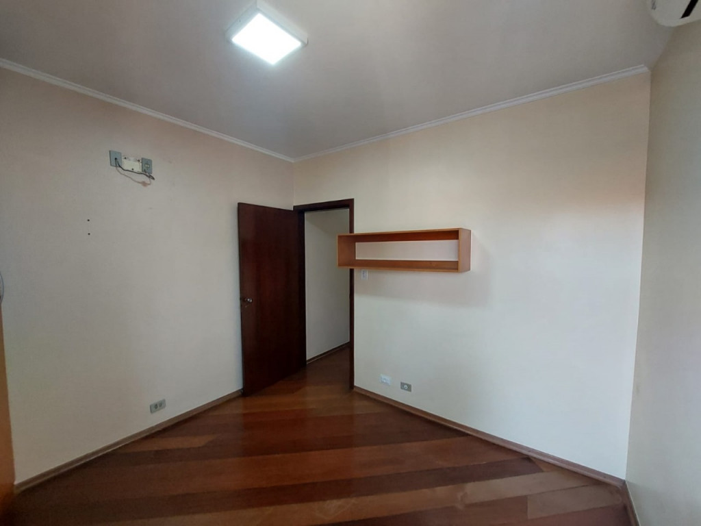 Casa à venda com 3 quartos, 202m² - Foto 26