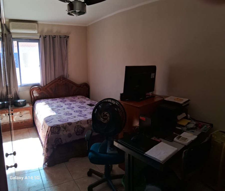 Apartamento à venda com 2 quartos, 1m² - Foto 2