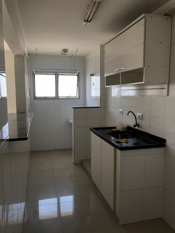 Apartamento à venda com 1 quarto, 47m² - Foto 18