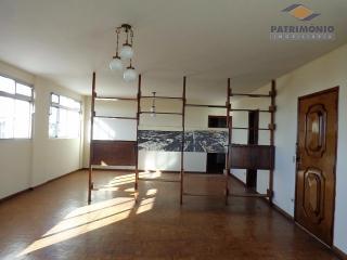 Casa, 4 quartos, 194 m² - Foto 2