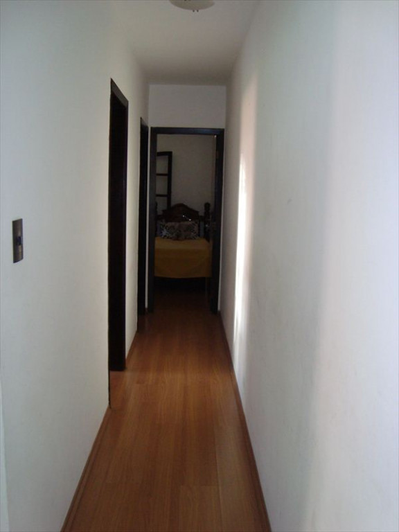 Casa à venda com 4 quartos, 200m² - Foto 22