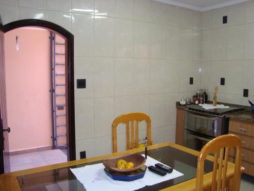 Casa à venda com 4 quartos, 200m² - Foto 17