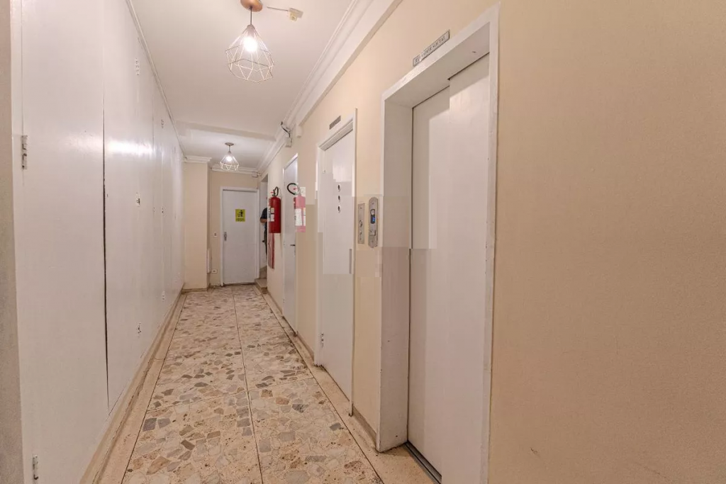 Apartamento à venda com 1 quarto, 45m² - Foto 10