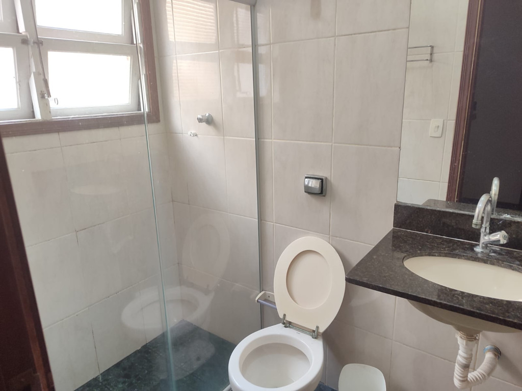 Casa, 6 quartos, 234 m² - Foto 2