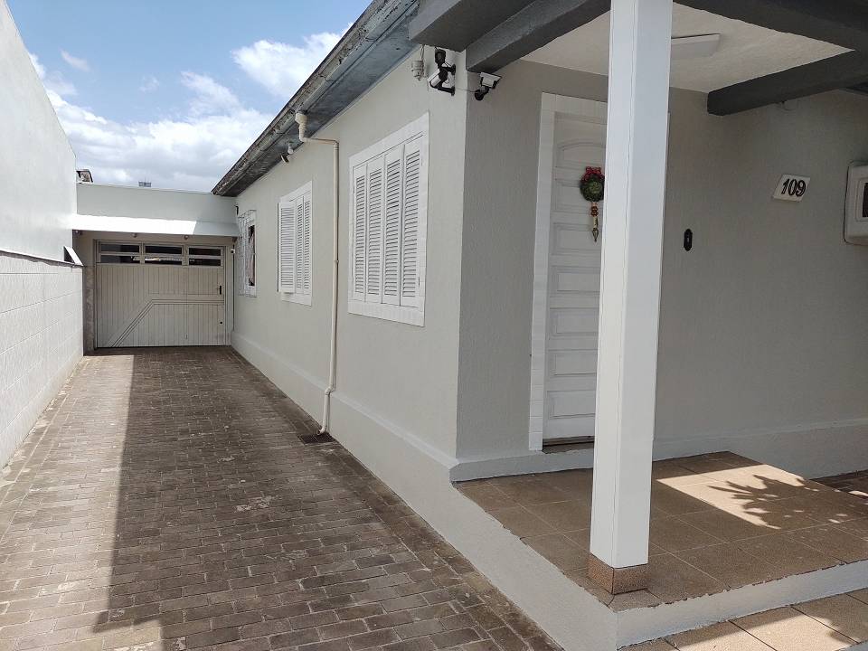 Casa, 4 quartos, 326 m² - Foto 2