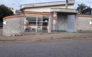 Casa, 3 quartos, 196 m² - Foto 2