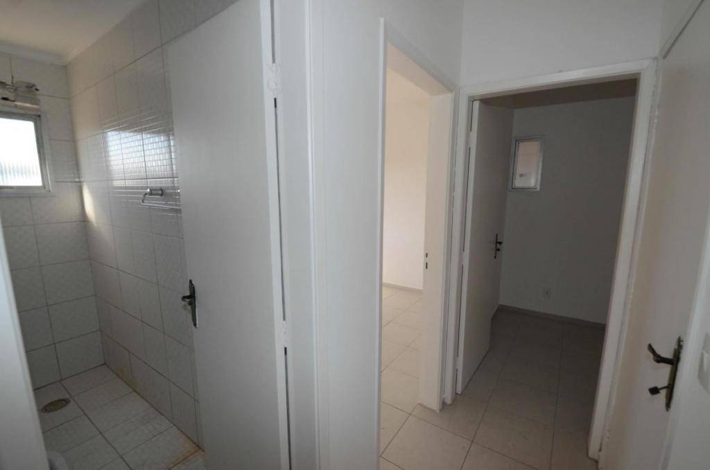 Casa à venda com 3 quartos, 63m² - Foto 2