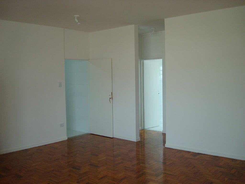 Apartamento à venda com 2 quartos, 32m² - Foto 2