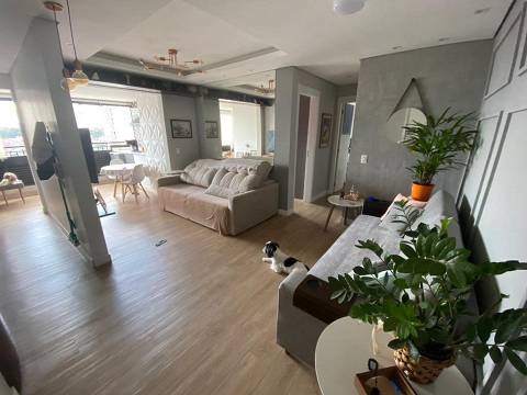 Apartamento à venda com 2 quartos, 67m² - Foto 3