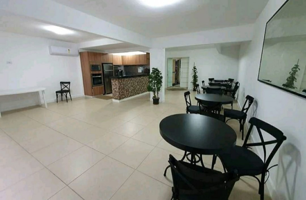 Apartamento a venda na Rua Colômbia, Enseada, Guarujá, SP