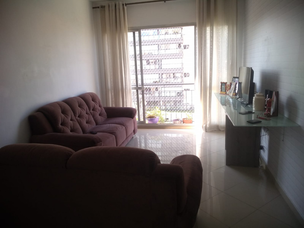 Apartamento à venda com 3 quartos, 83m² - Foto 2