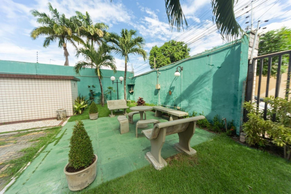 Apartamento para venda ou locação na Rua Antônio Drumond,, Monte Castelo, Fortaleza, CE
