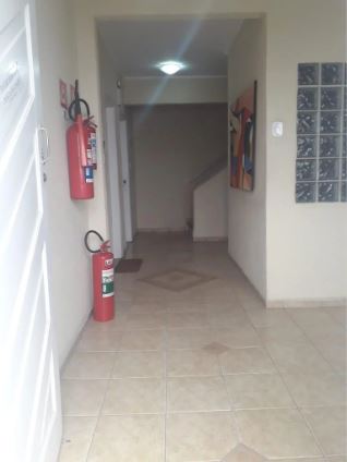 Apartamento à venda com 2 quartos, 63m² - Foto 2