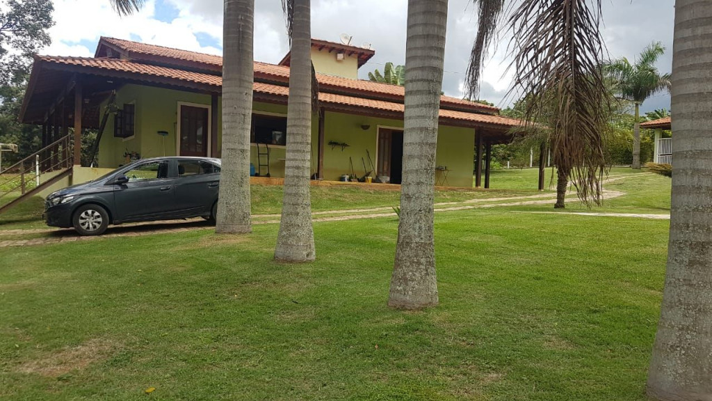 Fazenda à venda com 3 quartos, 380m² - Foto 2