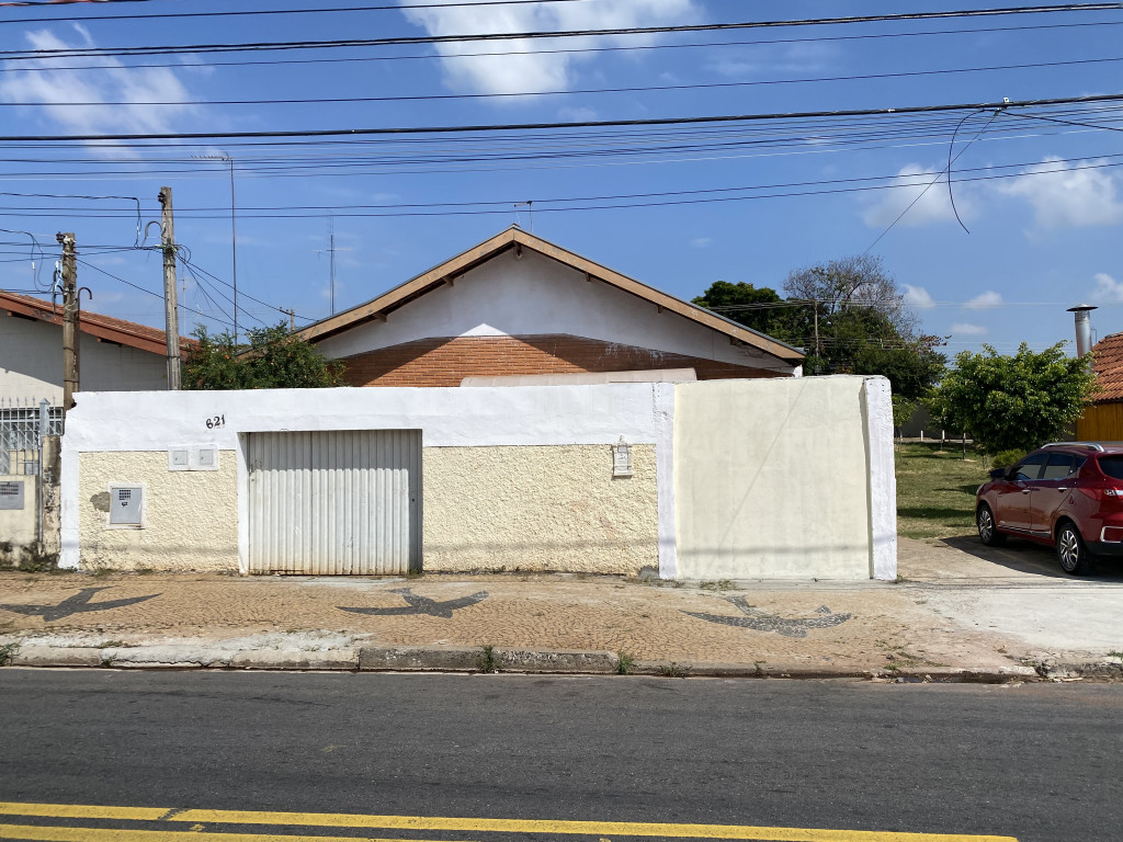 Casa a venda na Rua dos Guainumbis, Vila Costa e Silva, Campinas, SP