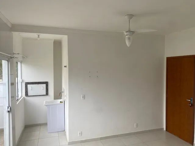 Casa à venda com 2 quartos, 65m² - Foto 3