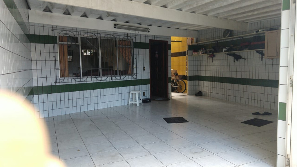 Casa a venda na Avenida Prefeito Prestes Maia, Esplanada dos Barreiros, São Vicente, SP
