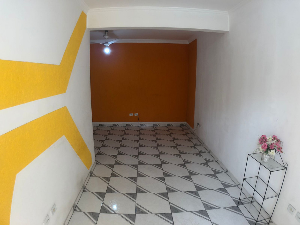 Apartamento para venda ou locação na Rua Juruá, Vila Eldízia, Santo André, SP