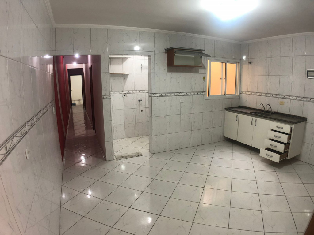 Apartamento para venda ou locação na Rua Juruá, Vila Eldízia, Santo André, SP