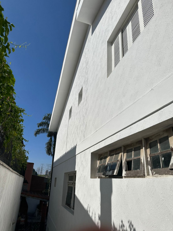 Casa à venda com 3 quartos, 380m² - Foto 1