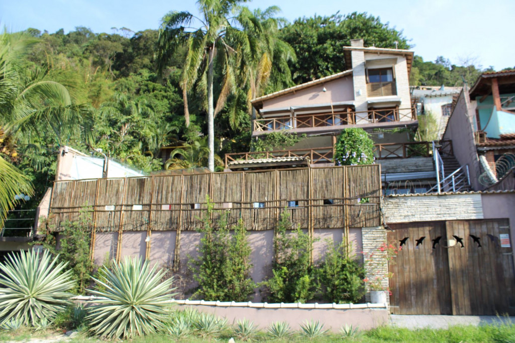 Captação de Casa a venda na Avenida Engenheiro Saturnino de Brito, Parque Prainha, São Vicente, SP