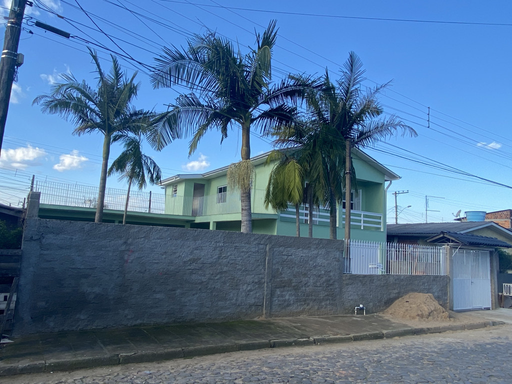 Casa a venda na Avenida João Alberto, Vicentina, São Leopoldo, RS