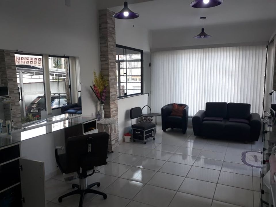 Casa à venda com 8 quartos, 487m² - Foto 2