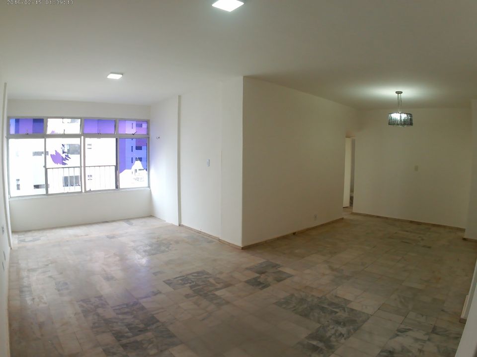 Casa à venda com 4 quartos, 138m² - Foto 1