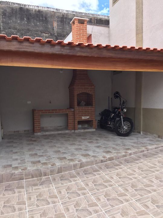 Casa à venda com 2 quartos, 40m² - Foto 2